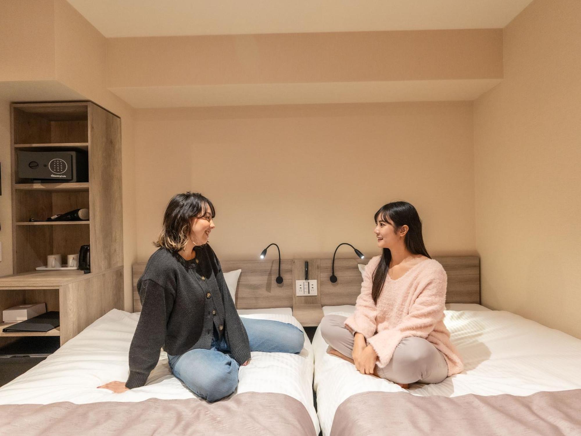 Hotel Sanrriott Shinsaibashi Osaka Esterno foto