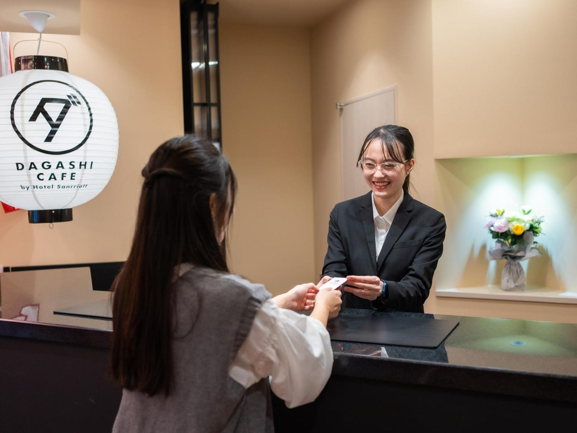 Hotel Sanrriott Shinsaibashi Osaka Esterno foto