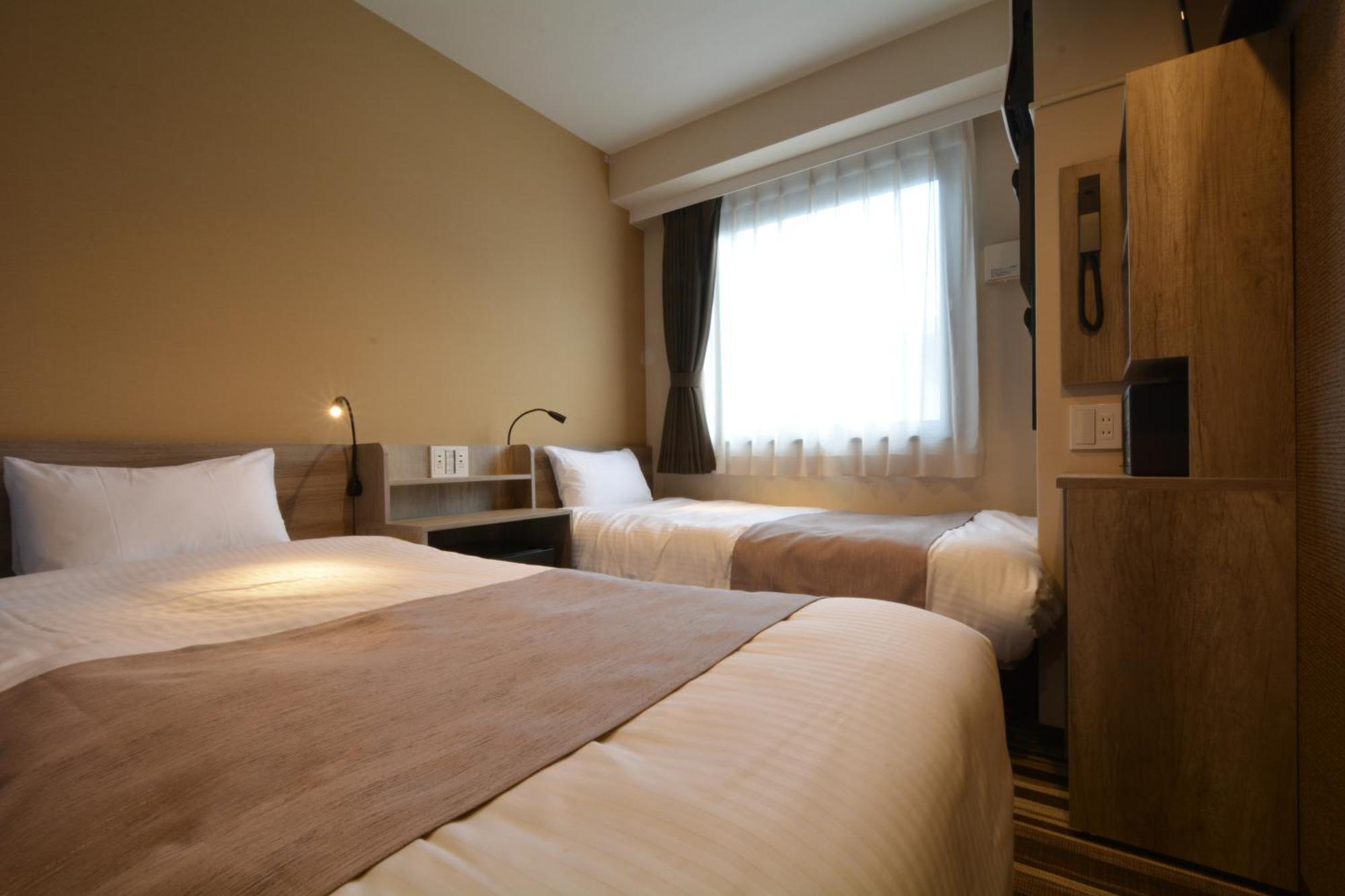 Hotel Sanrriott Shinsaibashi Osaka Esterno foto