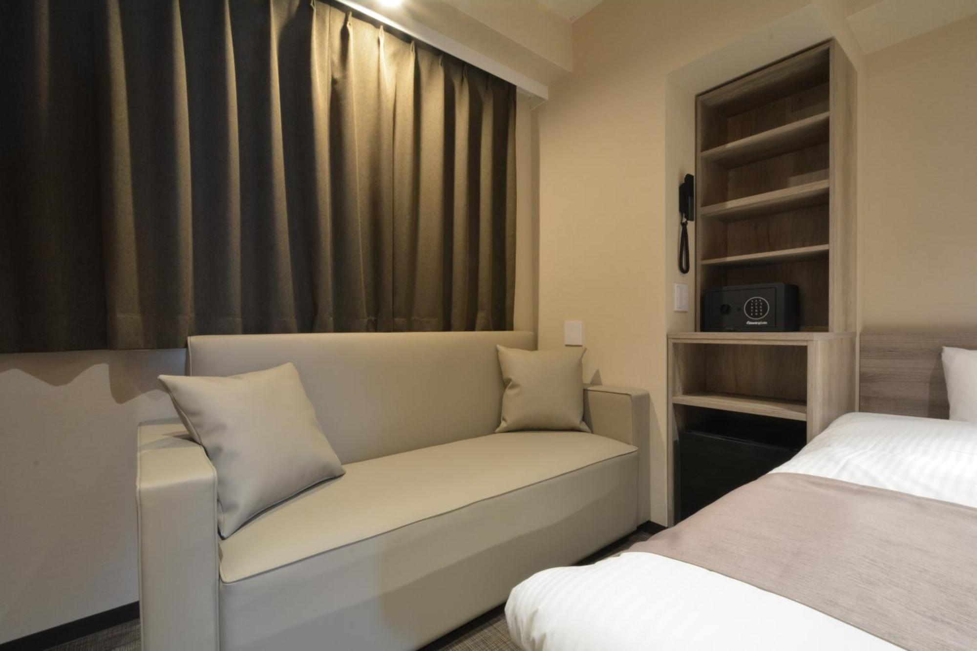 Hotel Sanrriott Shinsaibashi Osaka Esterno foto